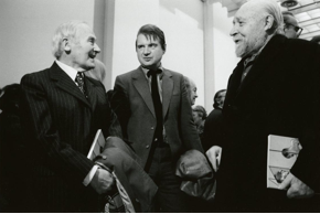 Bacon with Joan Miró and André Masson at the Grand Palais preview, 26 October 1971. Photo and © André Morain MB Art Collection