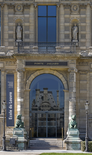 An exceptional patronage in favour of the École du Louvre