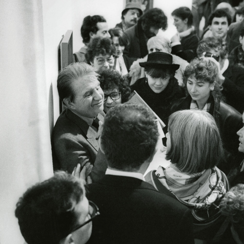 Francis Bacon at the Galerie Maeght-Lelong, Paris (1984) Photo and © Michel Nguyen MB Art Collection