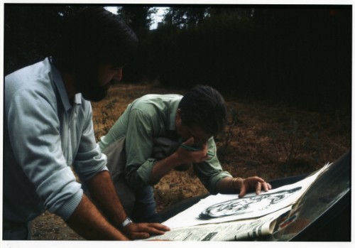Francis Bacon signing Jacques Saraben’s lithograph, Bordeaux region, 1974. Photo and © Jacques Saraben